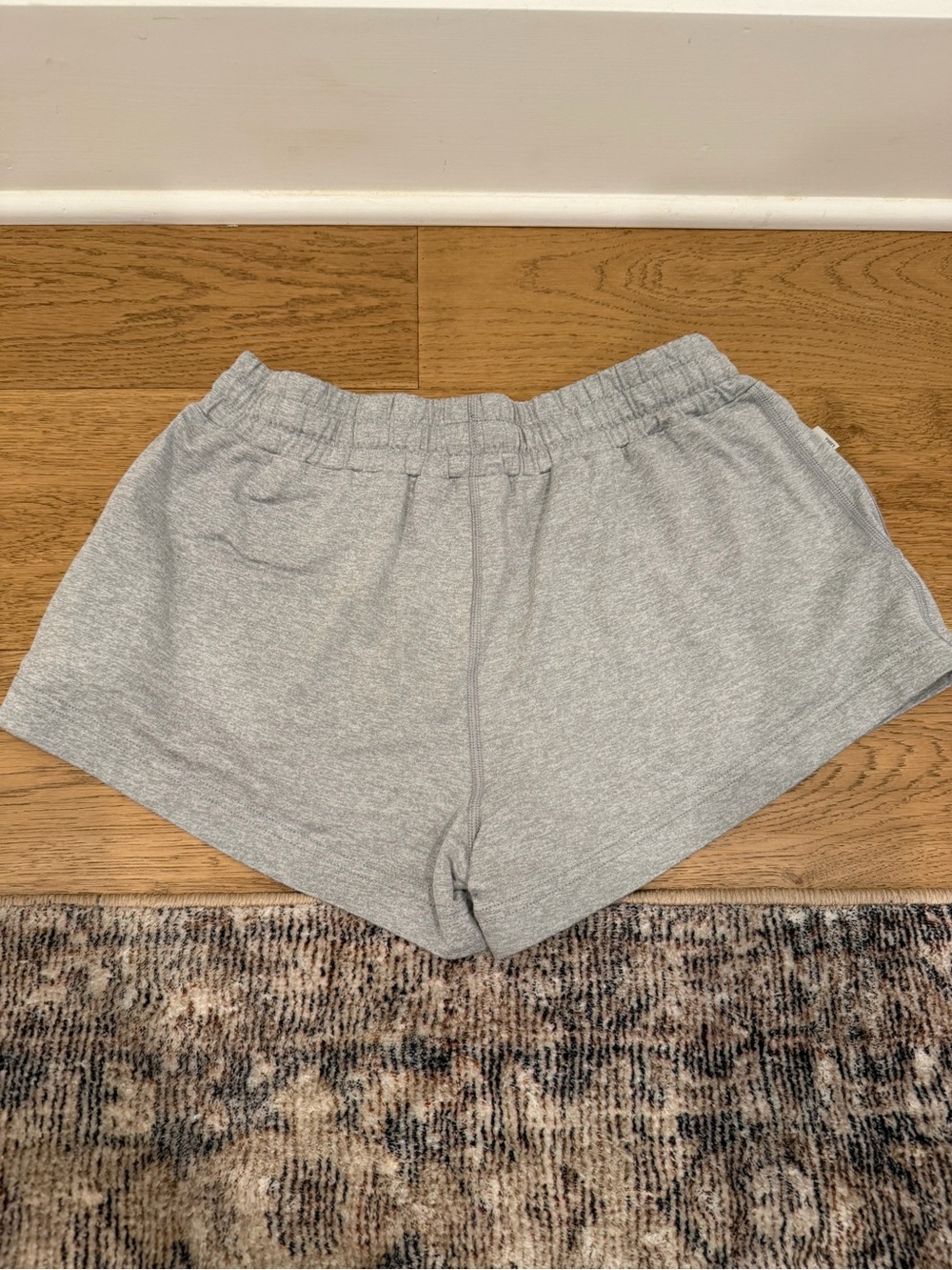 Vuori Halo Performance 2.5” Shorts - Picture 2 of 3